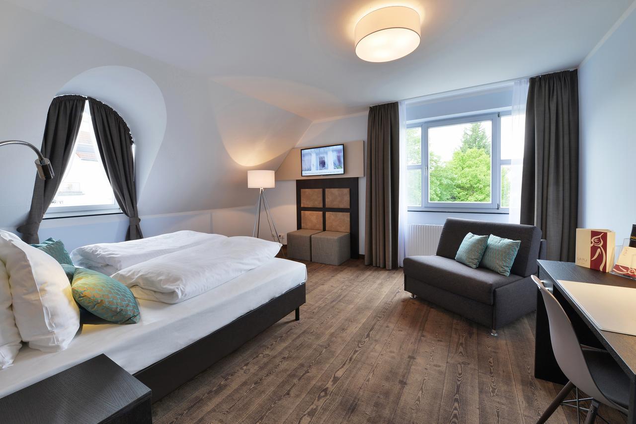 Uhu Gaestehaus Superior ケルン エクステリア 写真