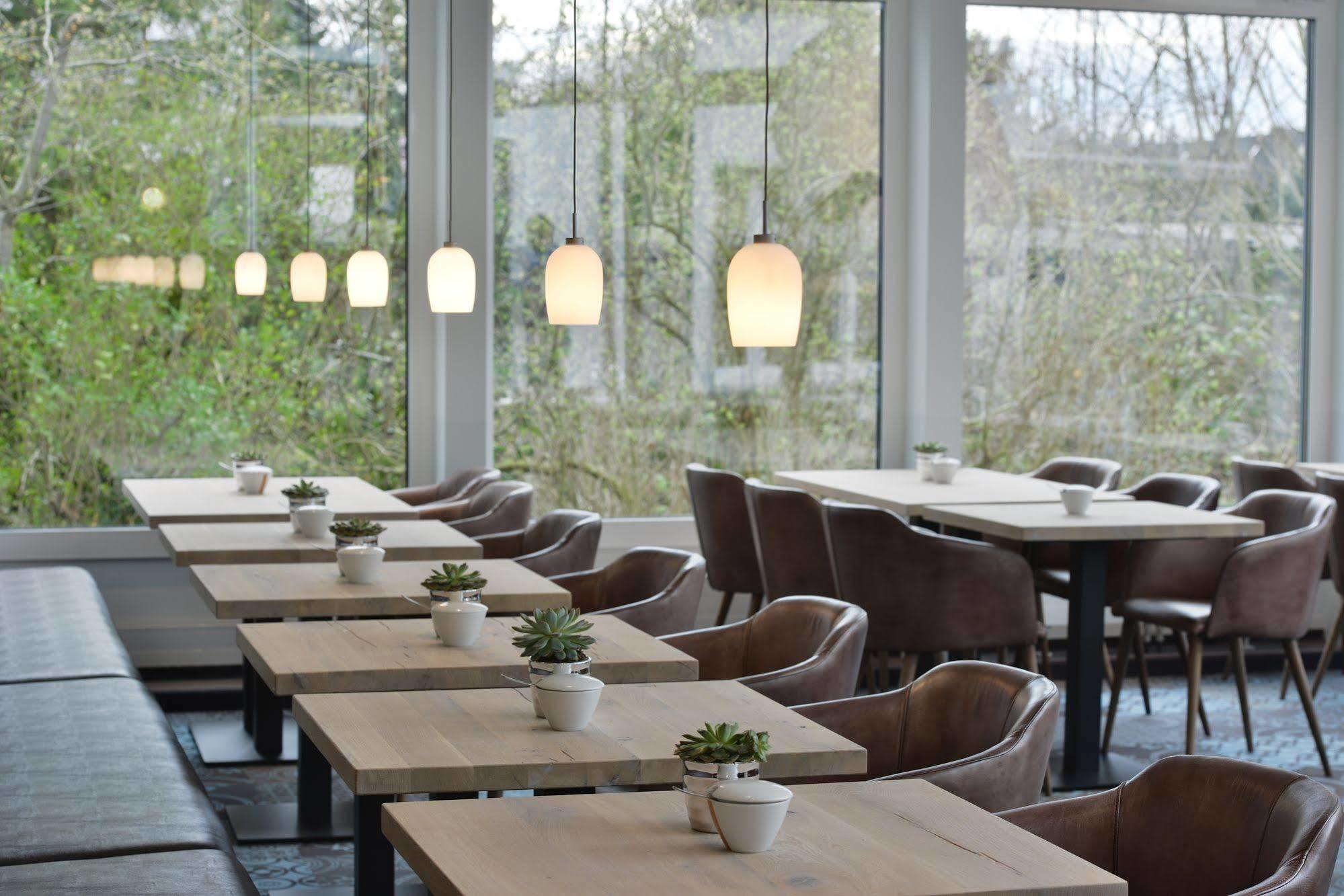 Uhu Gaestehaus Superior ケルン エクステリア 写真